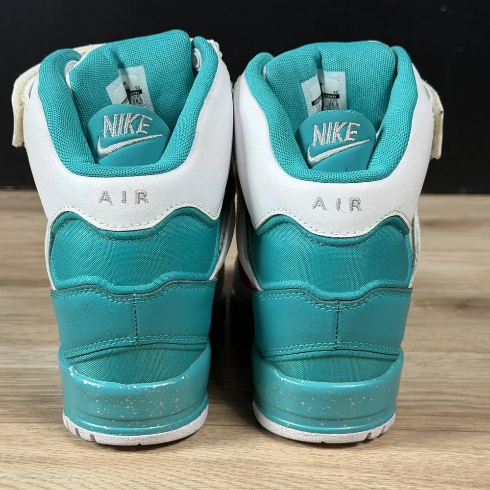 Nike Shoes Womens Size 7.5 White Green Air Revolution Sky Hi Sneakers 599410-101
